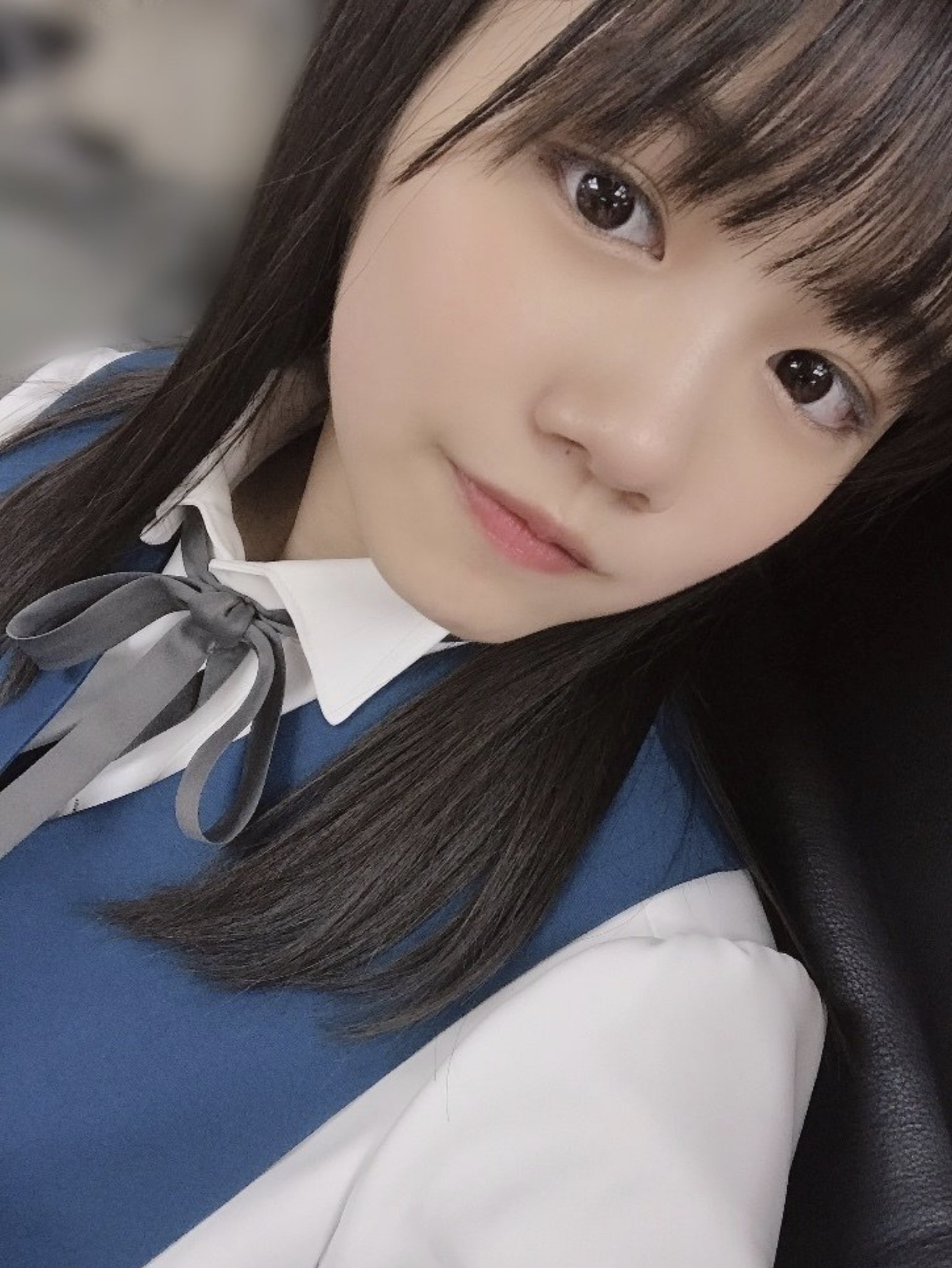 鼻 の 下 の ほくろ