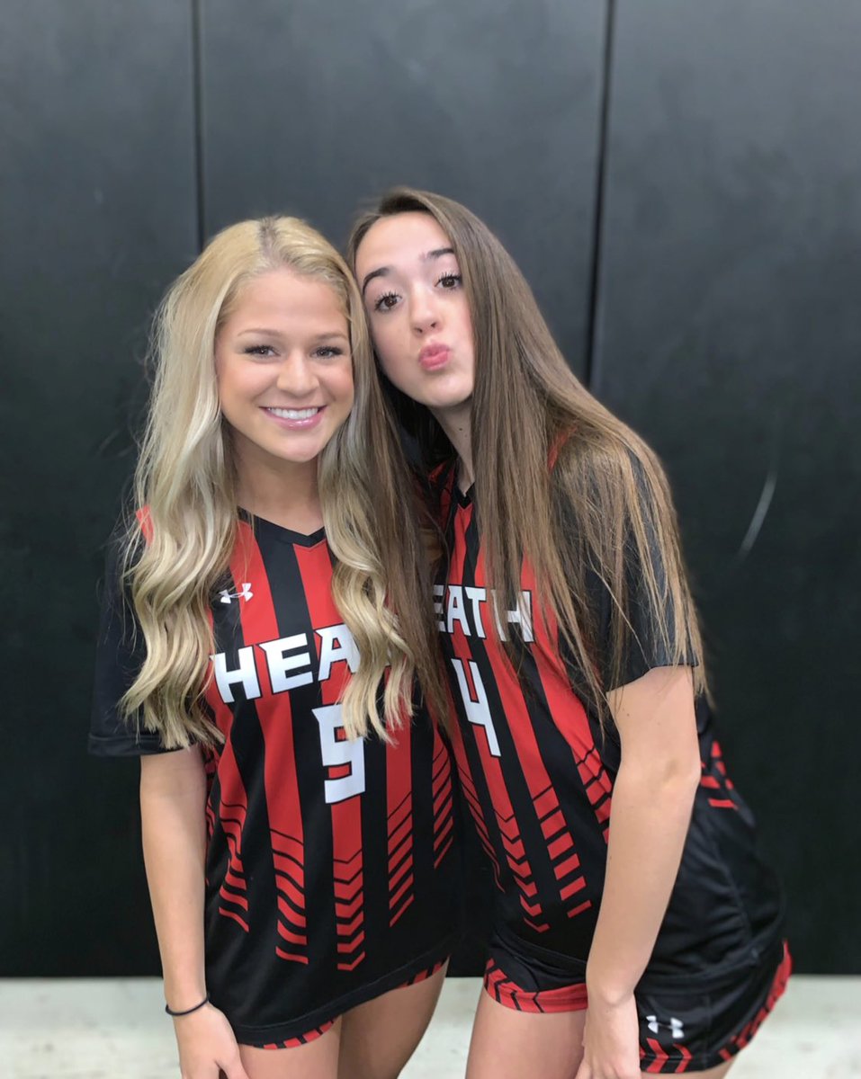 jeffrey_ainsley's tweet photo. Happy birthday to my favorite person ❤️❤️ love you so much @Whitneyjgentry hope you have the best day ✨🤩 https://t.co/He0CPNQo9P