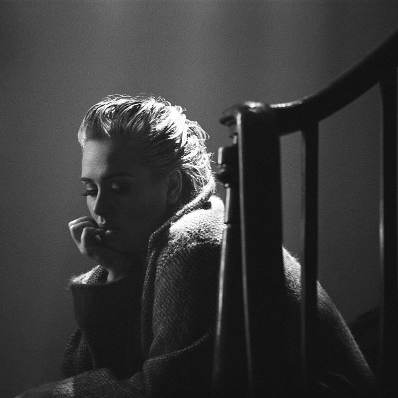 FansClubArgent3's tweet photo. Como olvidar la sensación que me causó escuchar por primera vez #hello
Estamos ansiosos por #30 💕 #adele #laurie #blue #adkins #adelelove #adeleadkins #adele25 #adele21 #adele19 #adelequeen #adelefanpage #adeleargentina #adelepasion #oneandonlyfc #oneandonly #fansclub https://t.co/5gFWajU21J