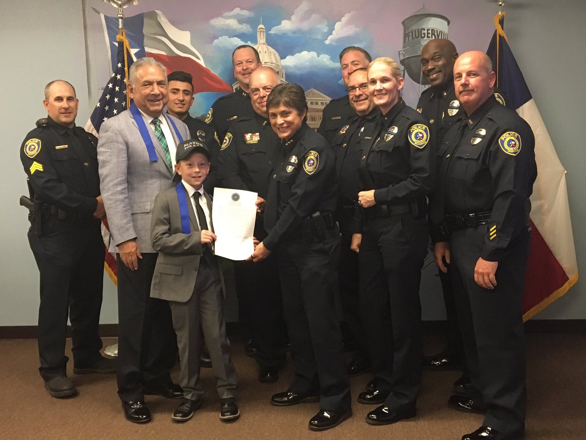 Jess Robledo tweet media