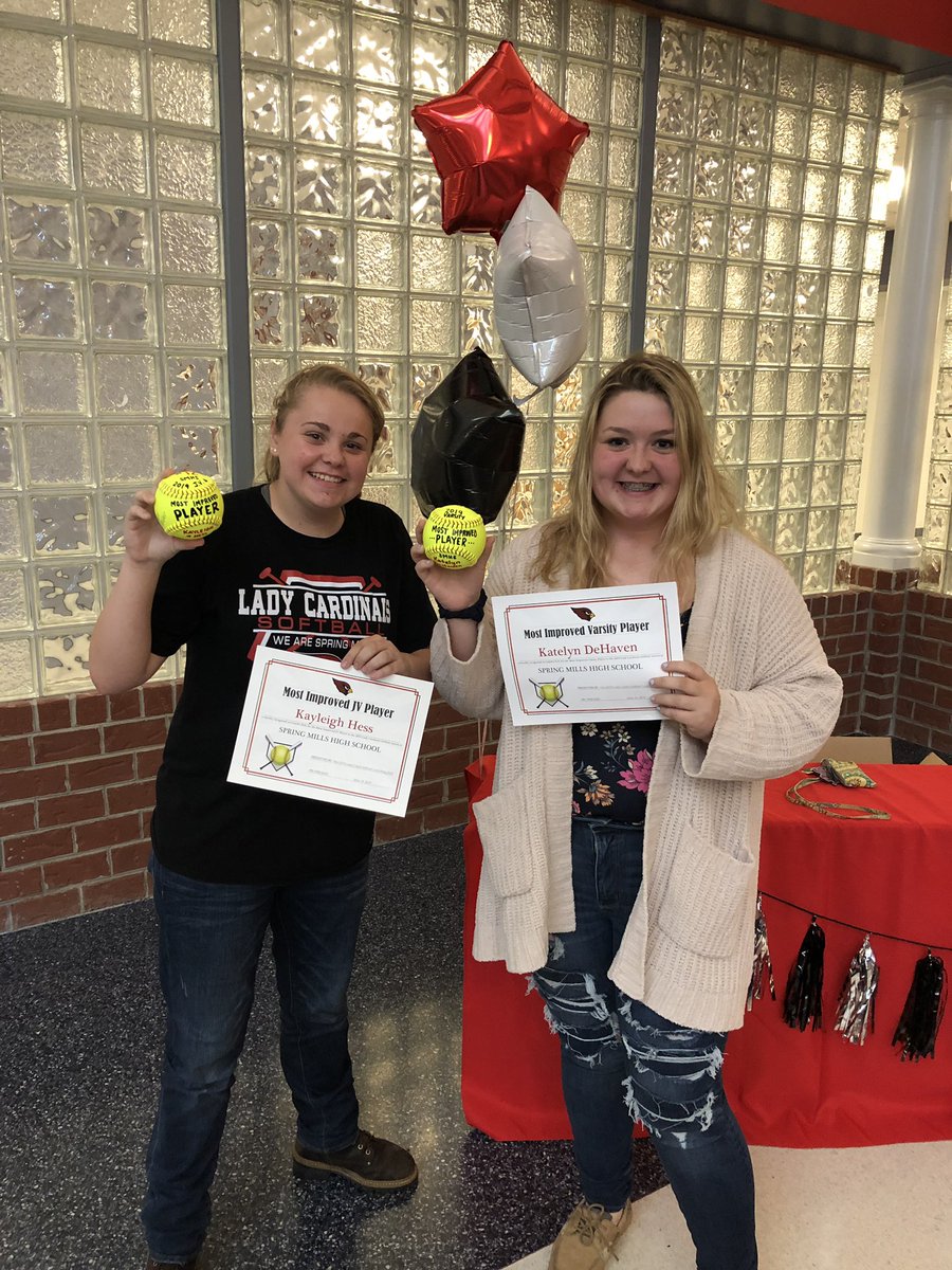SMHS_Softball_'s tweet photo. 2019 Most Improved Players: JV Kayleigh Hess and Varsity @KatelynDehaven https://t.co/yzhOsO5QCe