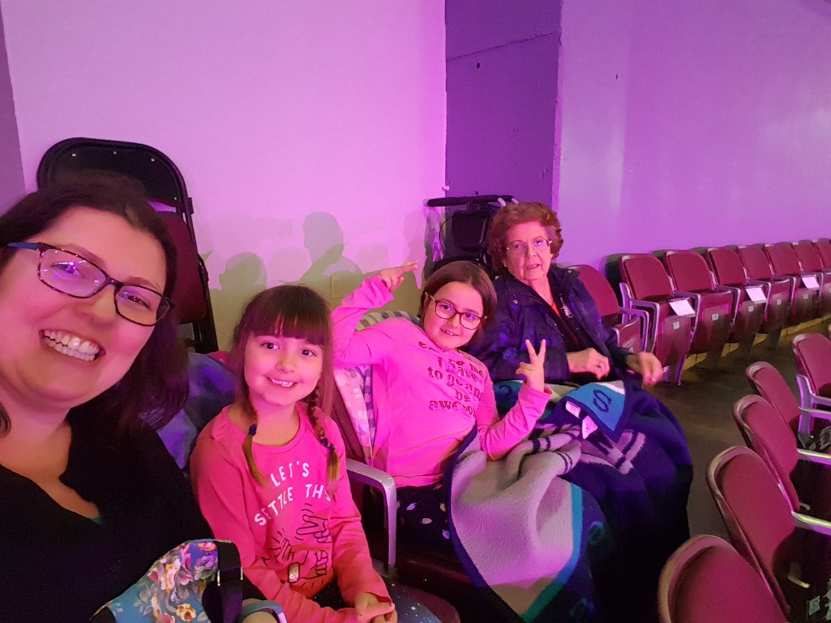 MrsIlott's tweet photo. #SOI19 #yyj #StarsOnIce #starsoniceyyj 

Annual date night with Great Grandma! https://t.co/Nb97kJdj0T
