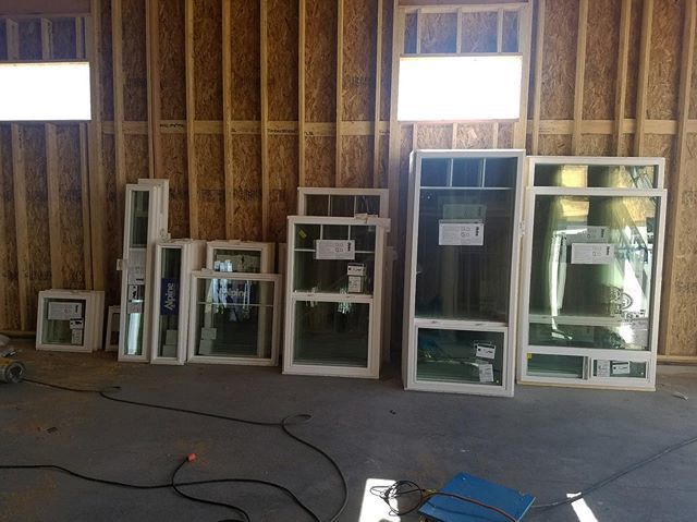 PagesWindows's tweet image. Whew today has us hopping. 
Unloaded 2 shipments from the suppliers ✅
Deliveries ✅ 
Ordering ✅
Meet with a potential client ✅
Paperwork... hoping for a check by the end of day 😊 bit.ly/2HtfFDX