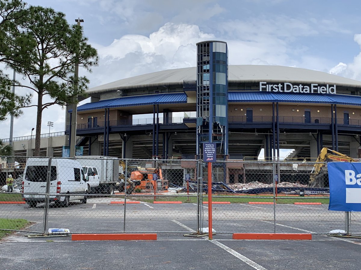atc2448's tweet image. Some pictures of the construction at @stluciemets #FirstDataField #LGM