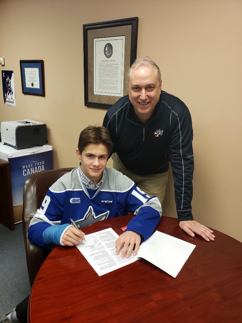 It’s official. So proud to announce that I have signed my first OHL contract with a world class organization, the Sudbury Wolves. Can’t wait to get things started. #gowolvesgo