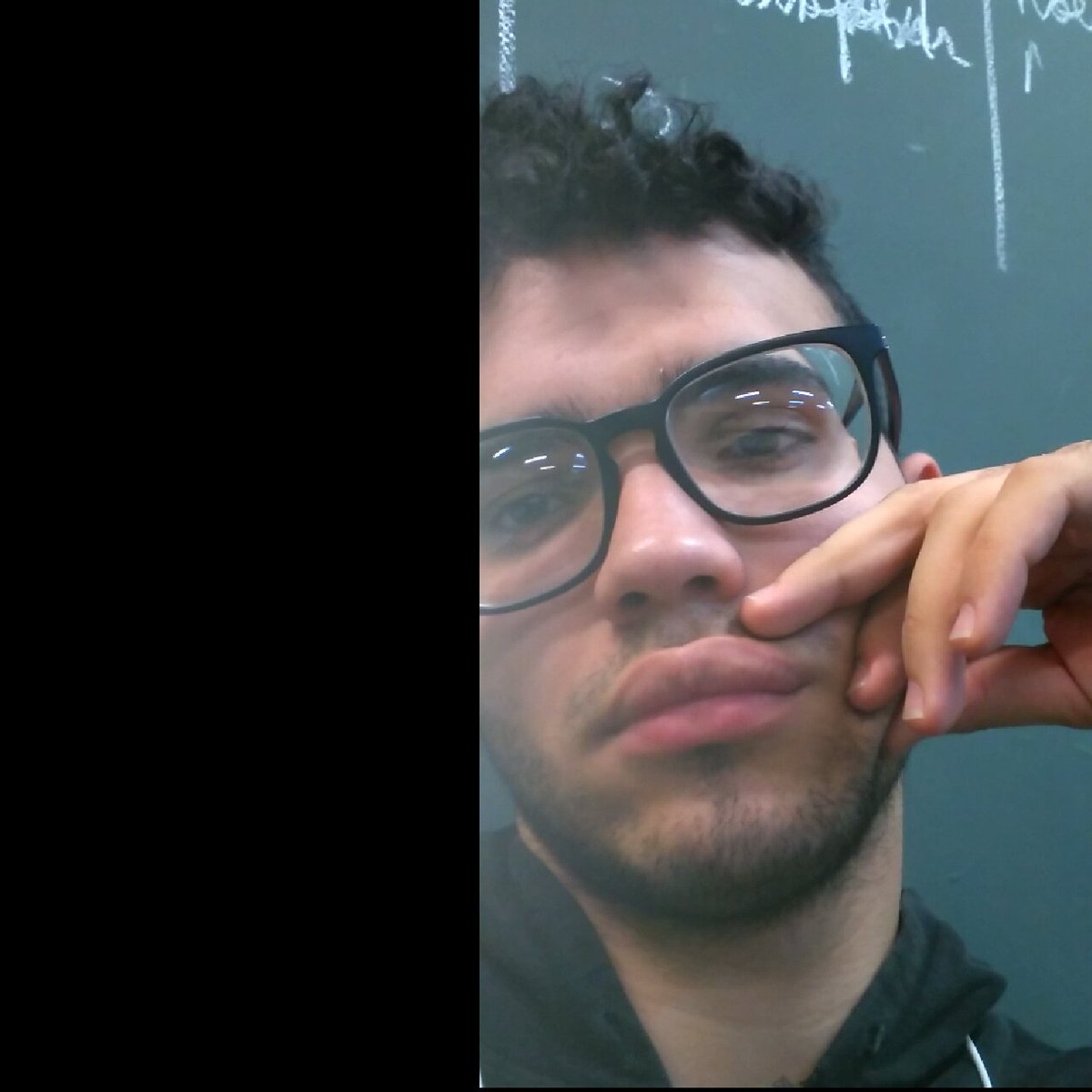 shimuragods's tweet image. os dias estão passando tão rápido, sinto minha essência se esvaziando, e a responsabilidade adulta oprimindo meus sonhos infantis, a realidade é ensurdecedora.