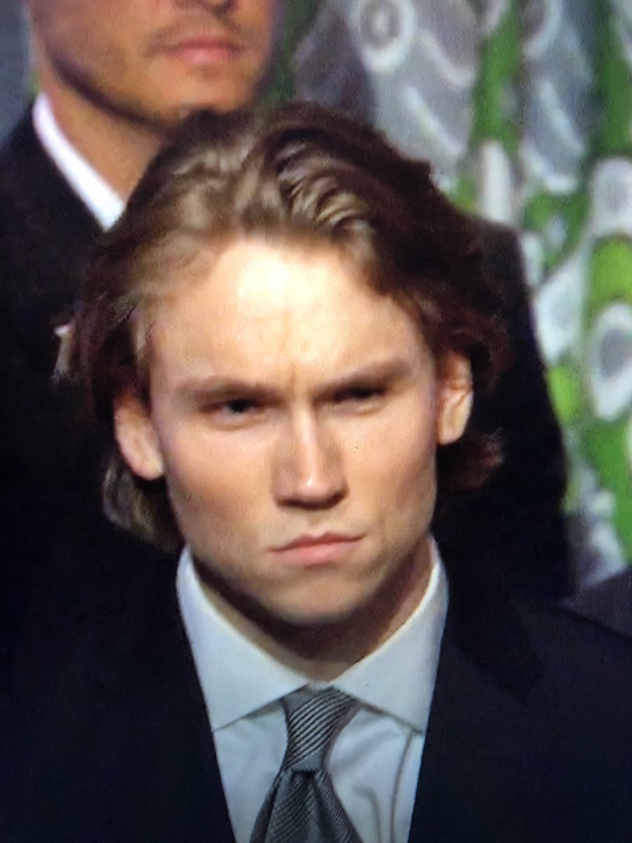 bryntaunton's tweet photo. i knew john paul joker looked familiar #TheBachelorette https://t.co/aPuV50OBoA