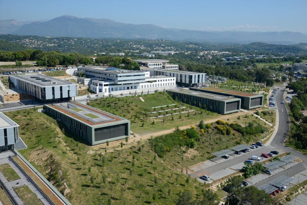 DavidSimplot's tweet image. Le 24 mai à 14h, le #ForumNumerica @EUR_DS4H accueille Cristiana Santos de l’@Univ_Toulouse pour parler de &quot;Analysis of non-compliant Privacy Policies and Cookie Banners&quot; au bâtiment Forum #SophiaTech à #SophiaAntipolis  bit.ly/2Eb7on9 @uca_research