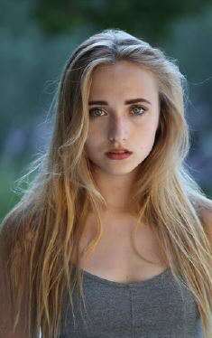 Newen Pa Twitter Tournage En Cours Pour La 1ere Production Evenement De Jb Gillig Leonis Au Sein Du Groupe Newencontent Le Telefilm Jamais Sans Toi Louna Est Co Ecrit Et Realise