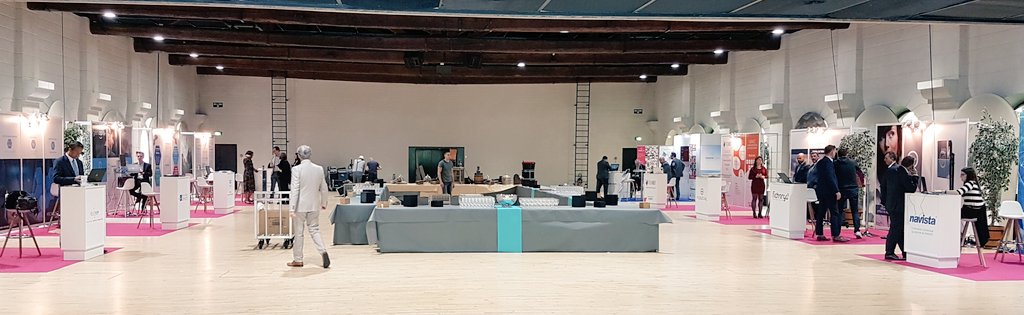 PNS_Notaires's tweet photo. #ParisNotairesServices a participé hier à l'AG @NotairesSavoie #Chambéry pour présenter l'#EspaceNotarial #EspaceNotarialPromoteur #DepotElectronique #Blockchain notariale... : accompagner les #notaires au quotidien avec des outils technologiques performants. https://t.co/nfnpsXTjCF