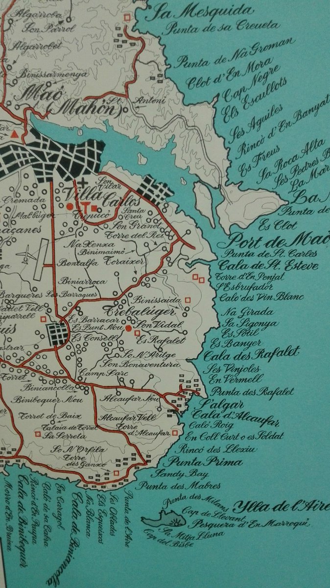 24/30. Tot explicant el #relatatuits a <a href="/IB3/">IB3</a> per <a href="/NuraIB3/">Nura - IB3 Ràdio</a> Arqueologia Gastronòmica, el fantàstic mapa que decora l'estudi, localitza gràcies a un detall el #foodhistory de la cuinera #mahonnaise i #Richelieu a #Menorca Nova pista per trobar el Nom de la #cuineramenorquina