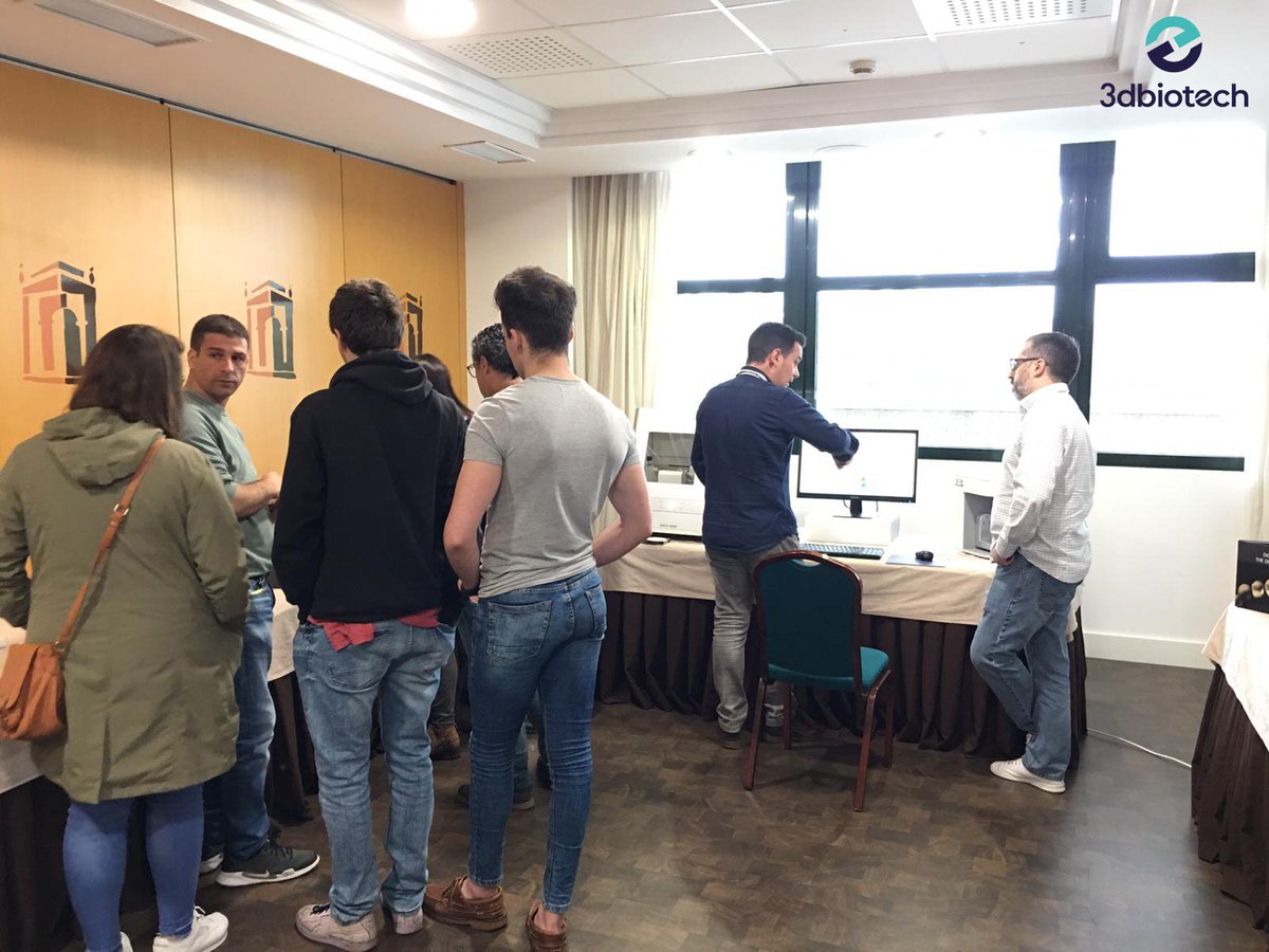 3DBiotech's tweet photo. Así estuvimos el día 10 de mayo en la jornada de puertas abiertas organizada por Depósito dental Paradentum, los asistentes vieron de primera mano un flujo de trabajo 100% digital.
Y como ya sabéis...nosotros marcamos tendencia, el resto nos sigue!.
#3DBiotech #SistemasCAD https://t.co/iqi3Rs0xyn