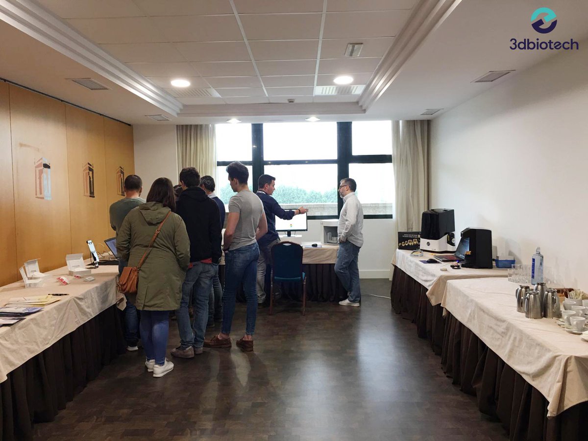 3DBiotech's tweet photo. Así estuvimos el día 10 de mayo en la jornada de puertas abiertas organizada por Depósito dental Paradentum, los asistentes vieron de primera mano un flujo de trabajo 100% digital.
Y como ya sabéis...nosotros marcamos tendencia, el resto nos sigue!.
#3DBiotech #SistemasCAD https://t.co/iqi3Rs0xyn