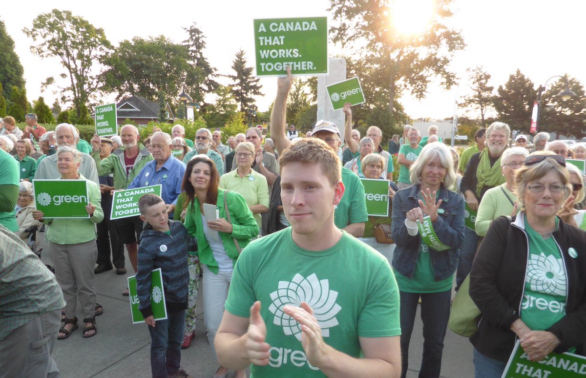 stevewardpoli's tweet photo. Who thinks we are seeing the beginnings of a #GreenWave that will propel the @CanadianGreens and @ElizabethMay to unexpected heights in this October’s election? Will we see a #GreenWave similar to the orange one of 2011? #cdnpoli #VoteGreenIn2019 #ImagineSomethingBetter https://t.co/YwLDitKeIY
