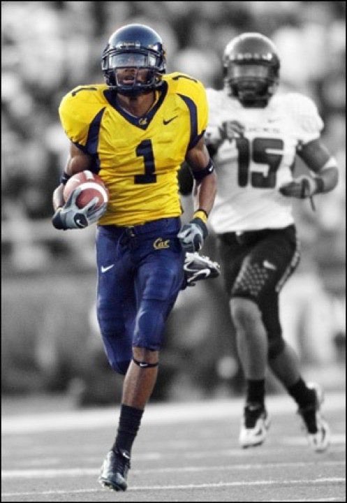 damienmoore_28's tweet photo. Blessed to say I have received my 2nd offer from Cal ‼️‼️🐻 this was for you pops ❤️. Thank you to coach @CalCoachEdwards for the offer ! @CoachHagerty @GregBiggins @SGVNSports @FootballRecruit #runningforPops❤️ https://t.co/5bjQumB662