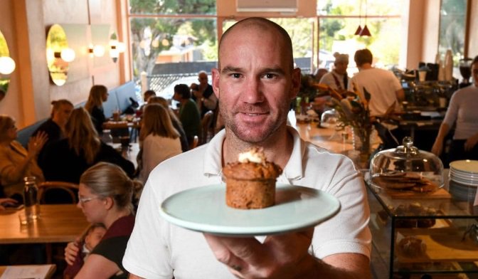RT <a href="/theheraldsun/">Herald Sun</a>: 🏏 From baggy greens to coffee beans ☕

Former Test cricketer <a href="/johnhastings194/">John Hastings</a> opens up about his new Frankston South cafe: trib.al/klTRRQV 

This looks amazing - congrats guys 👌🏽