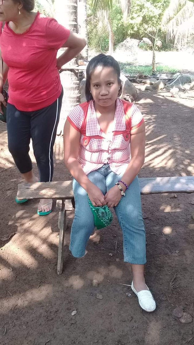 JessicaDulman's tweet photo. GdDay po to all nw lng po namn naisip to ni ate na ipost baka po sakali my mktulong po sa tita namin since pinangnak po sya di na po sya makalakad ng maayos kasi po isa lng po ang paa na mrun sya,10 po silng sibling at 2nd to the last sya
Pls. Shr po bg help na po
@mydutertestory https://t.co/4U0p9lGsqp