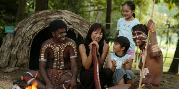 T_T_Australia's tweet photo. Tjapukai Tour 

https://t.co/HPWtLbGN4p

#HorseRiding #GreatBarrierReef #Cairns #Kuranda #Rainforest #Kangaroo #Aboriginals #WaterRafting #RaftingCrains #TravelAgent #AustraliaTravelAgent #AustraliaTour #AustraliaHoliday https://t.co/eRSkaLRthD