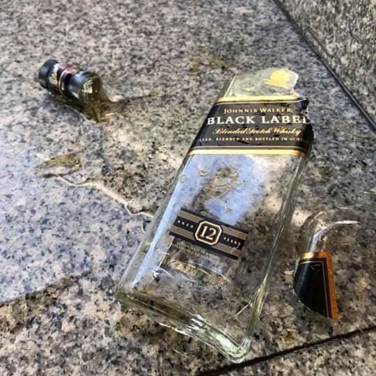 #NewProfilePic #แก้วที่มันแตกแล้ว
#มันกลับมาเป็นเหมือนเดิมไม่ได้ #ใจคนก็เช่นกัน #เจ็บโครต