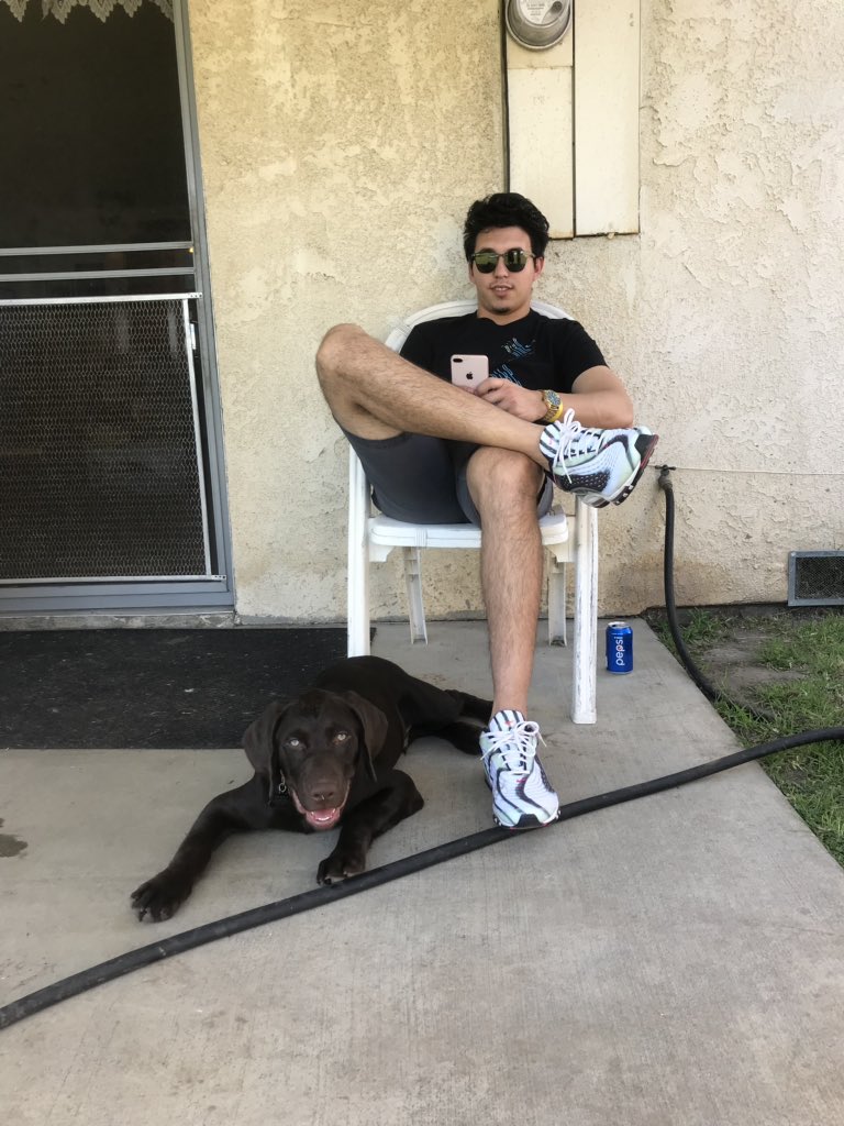 olloque3's tweet photo. Chillin’ w my boy https://t.co/0MwyuBXuKB