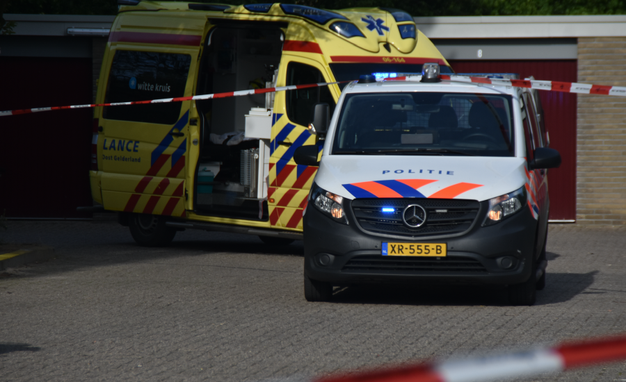 Ernstig incident bij flat in Zutphen dlvr.it/R4k6dK