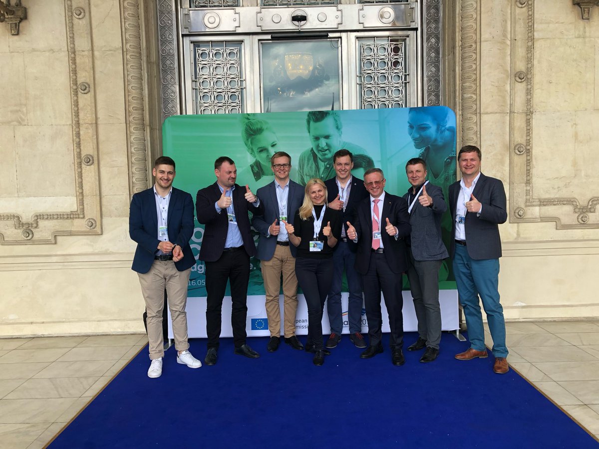 MITA_agency's tweet photo. We are sending best wishes from #EUClusterConference, where Gintaras Vilda Deputy Minister of #Economy and Innovation of #Lithuania participated in the high-level panel discussion and present his experience. 👍👍👍
#clasterization #InoLink #eucluster2019 https://t.co/R7GocTHhrD