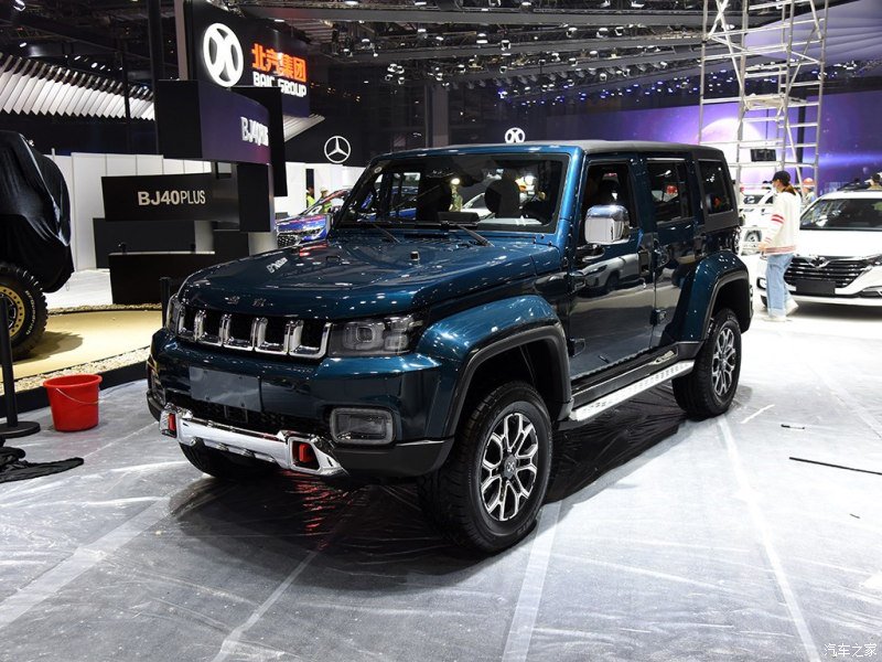 chinapev1's tweet photo. BAIC launched a special version for its off-road model Beijing BJ40, lightweight rim, better power, handling and fuel economy, configuration is also improved. price range of RMB 174,800-184,800 (~US$25,433 – US$26,888) #BeijingAuto #BAIC #BJ40 #Chinesecar
https://t.co/TuKUfe6nro https://t.co/Czs0UcPz7l