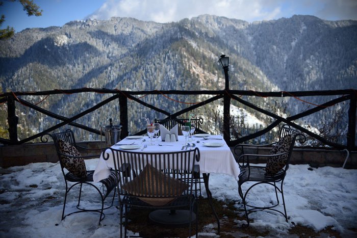 TerraQuest14's tweet photo. #TravelwithTerraQuest 
We are sure you wouldn't mind waking up to this view!
Stay in the lap of luxury at Tethys Ski Resort at Narkanda on the first day of your journey to Spiti. 

PC: @TethysResorts 

Plan your vacation today https://t.co/DBdmxI6c41 https://t.co/WlrTc6LyFY