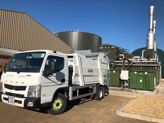 lutoncouncil's tweet image. If you're part of the food waste trial here's what's happening to your waste. Most of it heads to this anaerobic digestion plant &amp;amp; contributes to 45k tonnes of food waste processed each year. This generates enough green electricity to power 4.5k homes.
