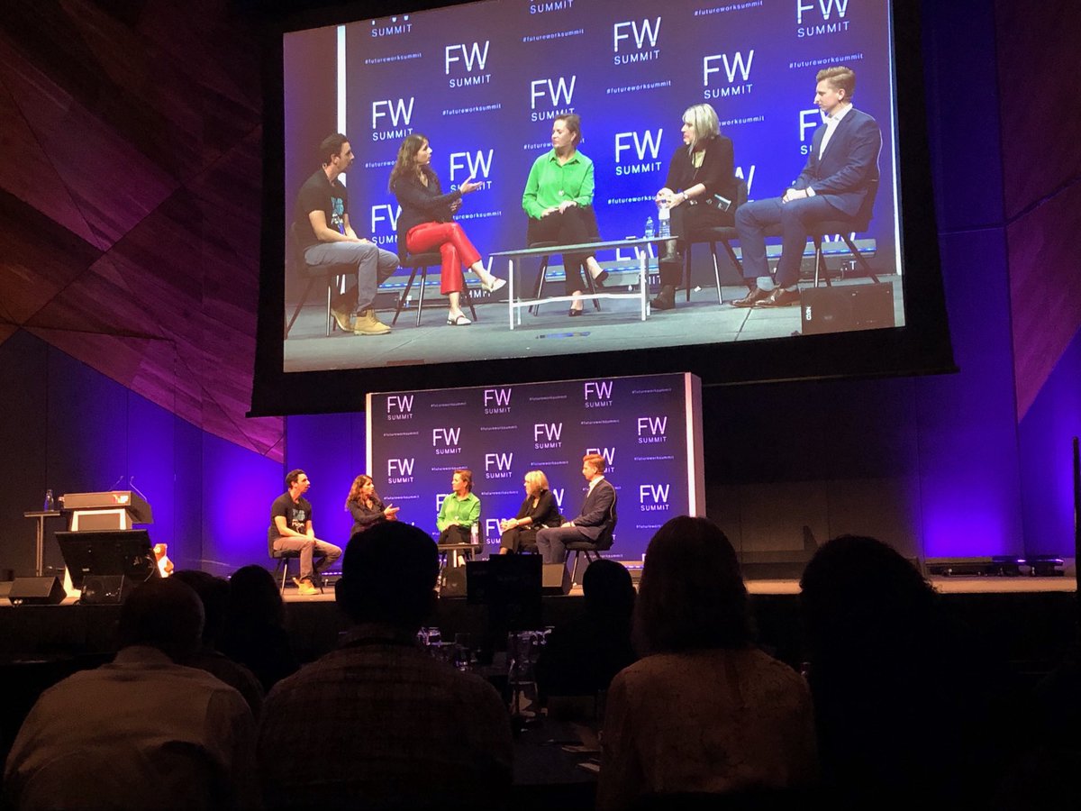 FionaLang71's tweet photo. Fantastic live podcast from #futureworksummit talking about mindset shifts #leadershipoffools https://t.co/0KKt3MQYll