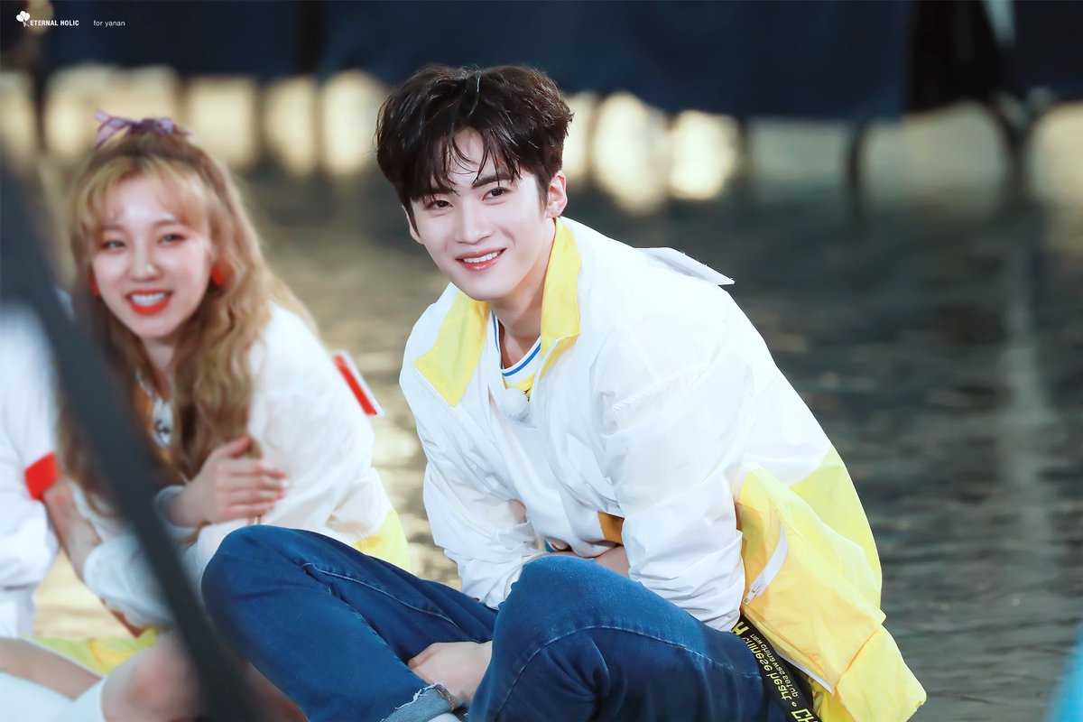 Eternal_holic_'s tweet photo. 190515 
#옌안 #YANAN #闫桉 #PENTAGON  #펜타곤 https://t.co/FZwuQoFJvq