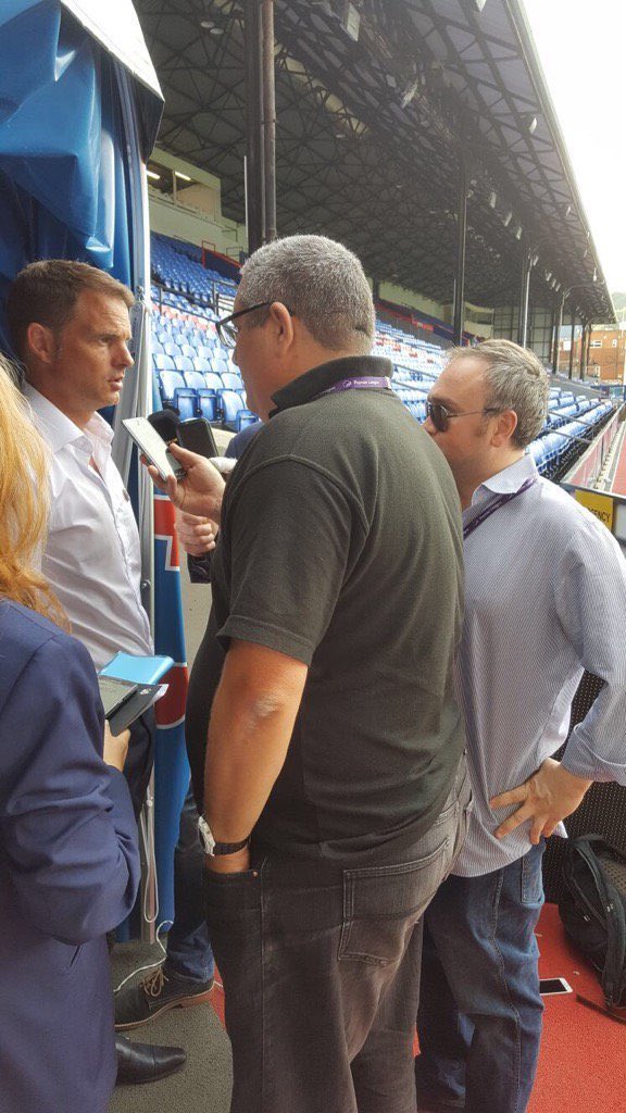 Happy 49th Birthday to former Ajax, Barcelona and Rangers star Frank De Boer, have a great day my friend 