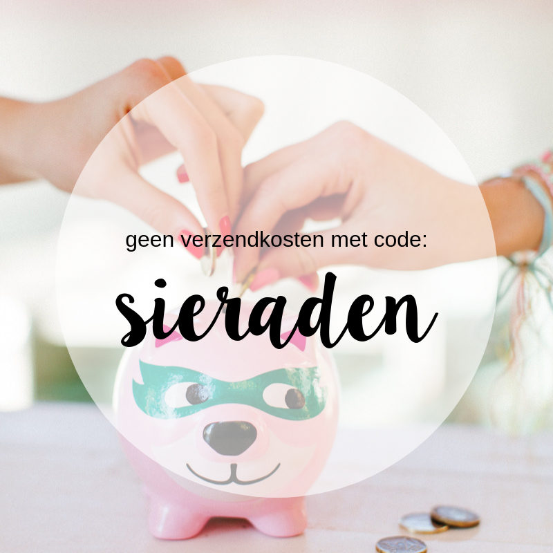 Tot vrijdag gratis verzending op onze scrunchies en sieraden met code: sieraden. Slag je slag via huisvanbelle.nl/shop!