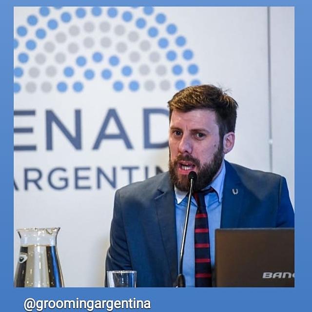 grassi_analia's tweet photo. #BsAs #LlegóElDía @GroomingArg EN LA CUMBRE MUNDIAL DE SEGURIDAD DE @facebook

El Dr. @HernanGNavarro  representando al país en el “Facebook Global Safety Summit 2019” de #NewYork una cumbre que reunirá a los 100 especialistas más importantes del mundo en materia de seguridad. https://t.co/oaQRufdNWe