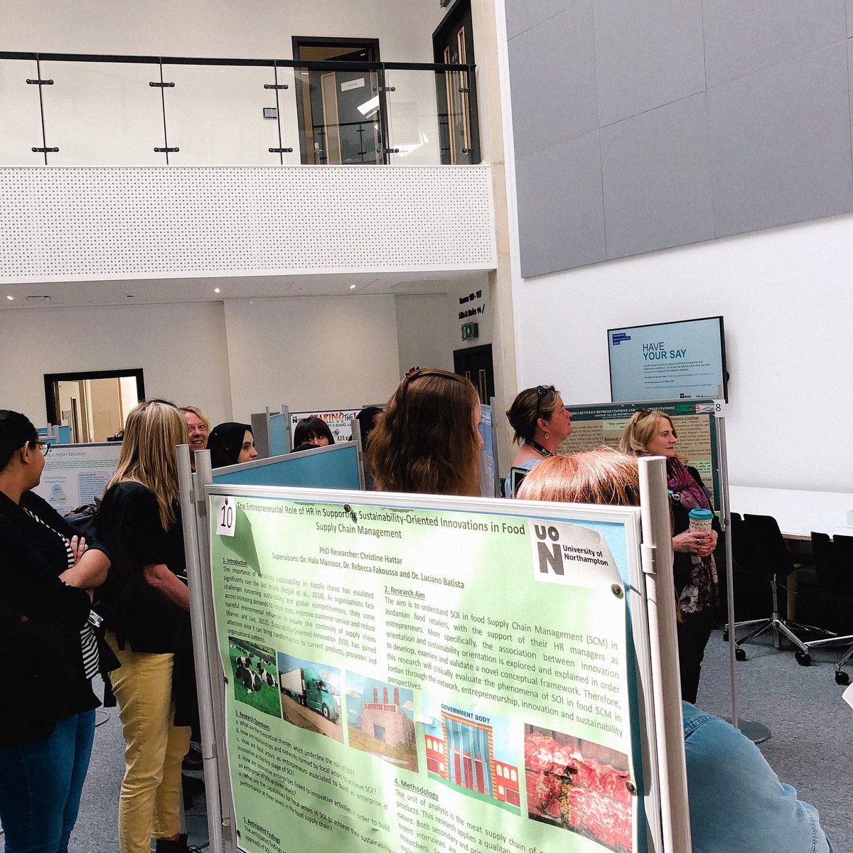 TuanDin17451415's tweet photo. First time been to the Creative Hub to observe such creative posters from other PhD buddies = Recharge for more motivations to do my own study @UNGradSchool @UniNorthants #FBLresearch #researchposters https://t.co/iMxc12Xd2M