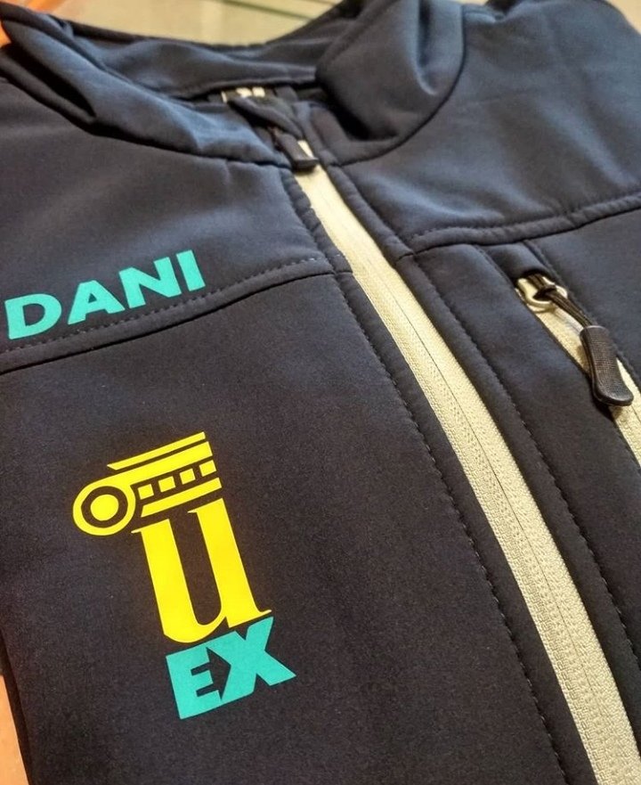 Personaliza tus prendas de la #UEx

Así de fácil 👇😜💕✔️