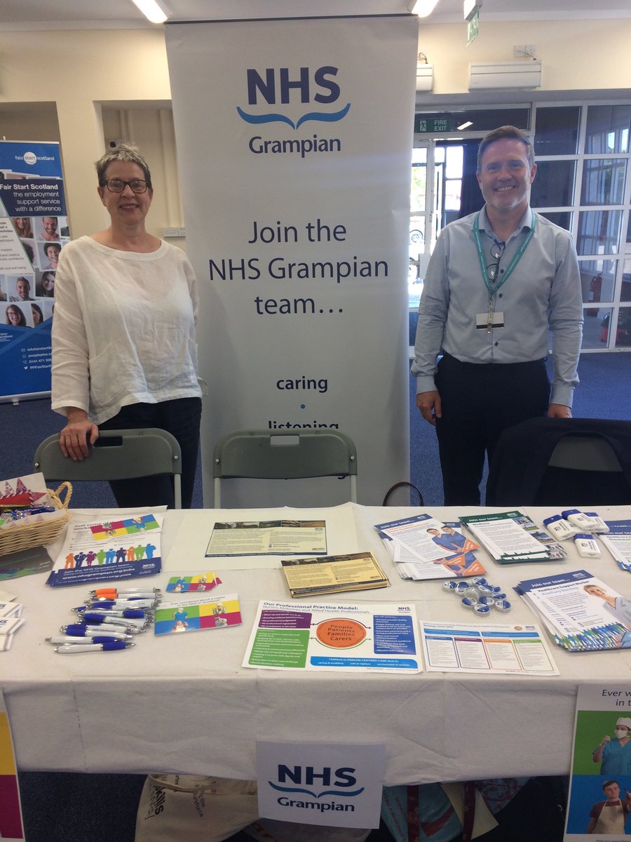 diane_vass's tweet photo. Getting ready for Q&A session @Kinloss_Bks @DrGrays_Elgin #ELLF #@Kinloss2019 @A_Pattz10 https://t.co/QWA1I5ni0r