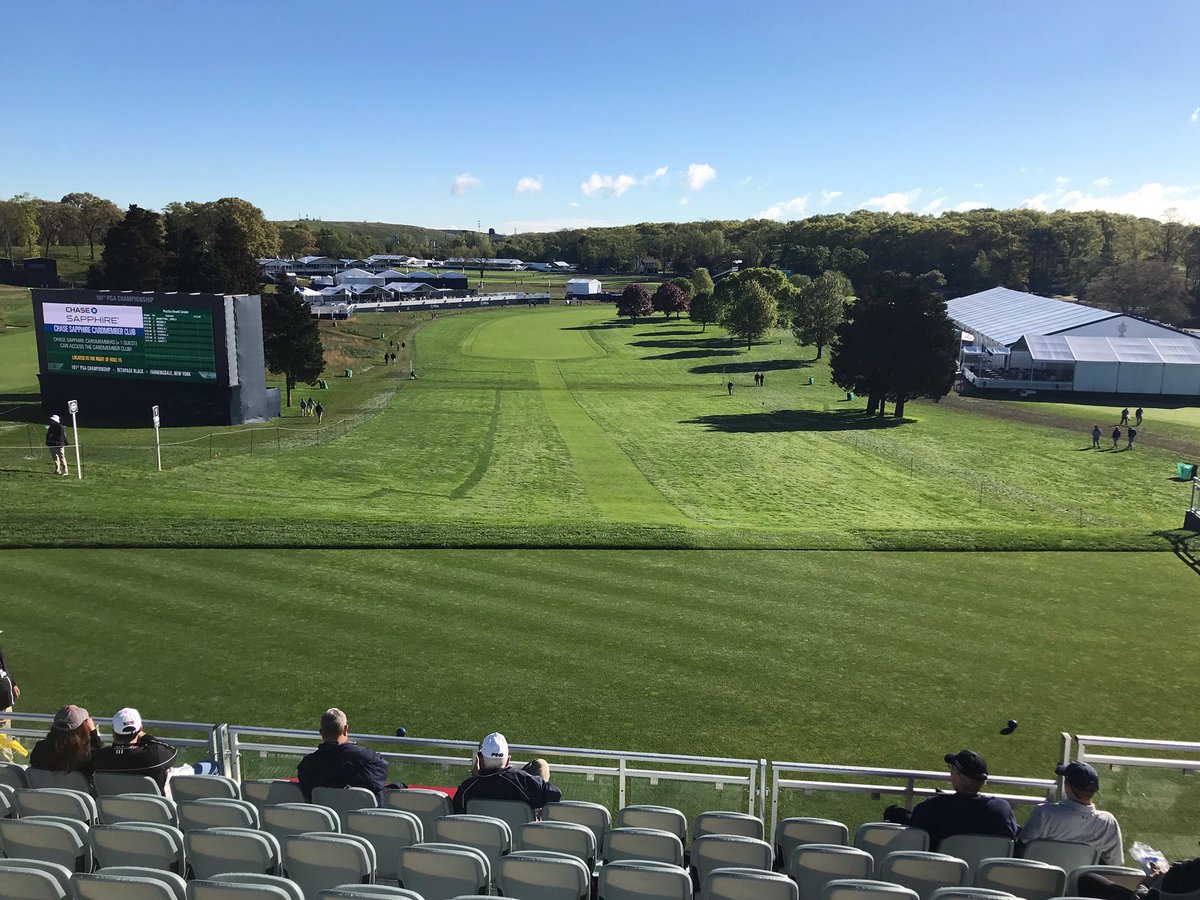 v1sports's tweet photo. Clouds have finally cleared at #Bethpage #PGAChamp ☀️ https://t.co/Ks6vQdRRhh