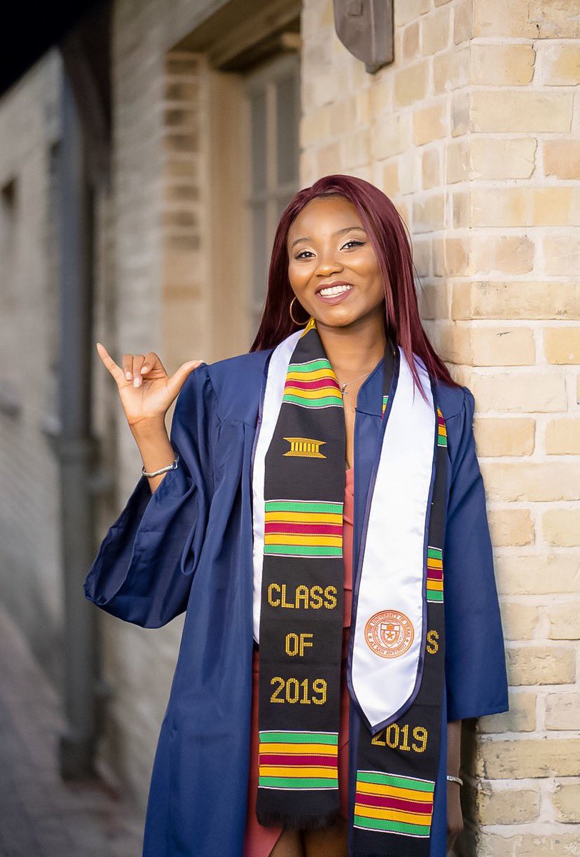 khay_lah_nee's tweet image. Degree loading.....

T minus 3 days
#UTSAGRAD19 #UTSA #GradSzn #blackgirlsgraduate