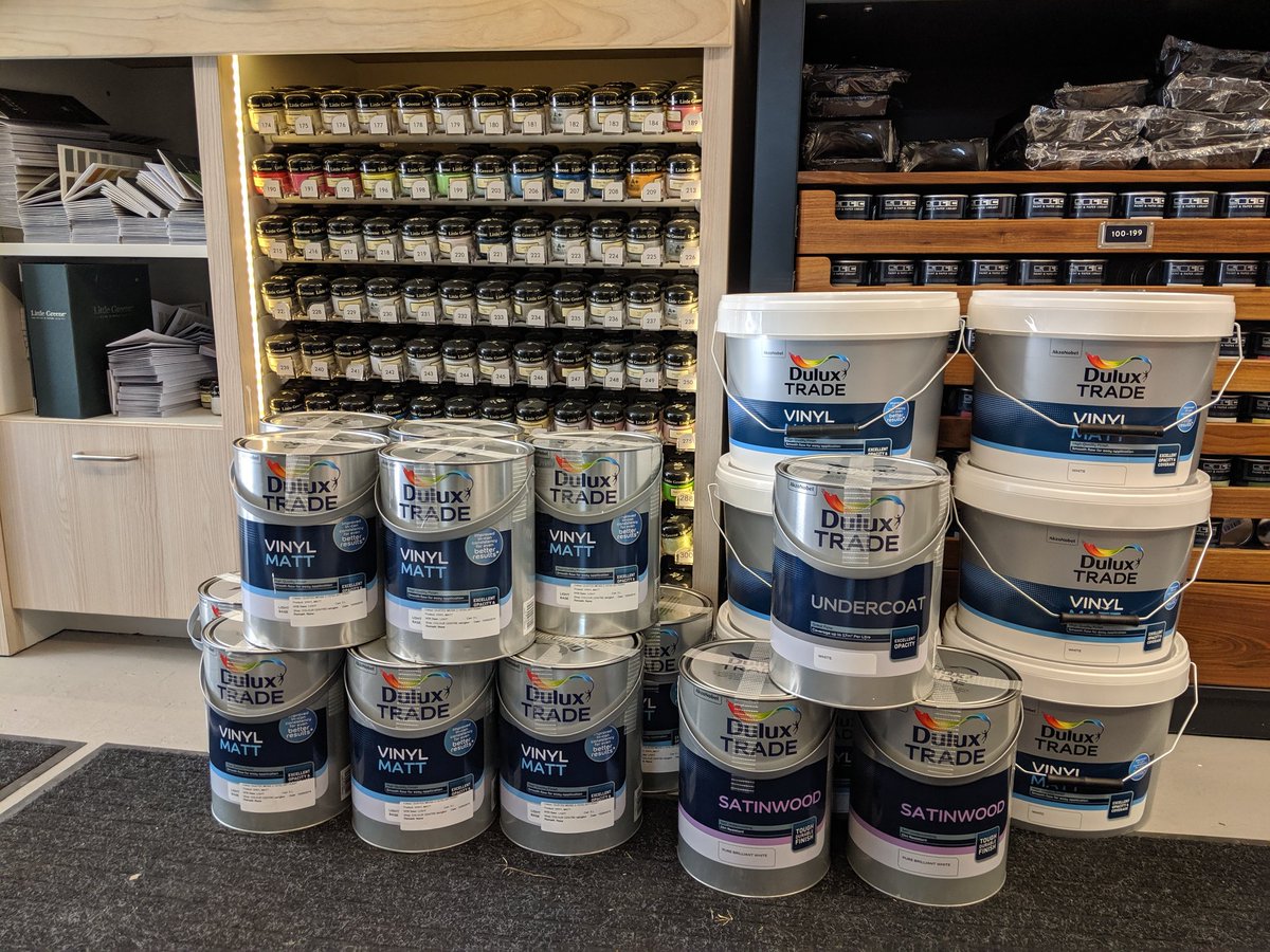 Colour_Centre's tweet photo. Busy with our mixing boots on again today! #duluxtrade 

Credit accounts &amp; trade discounts available, we deliver to sites across London 😀 

 #littlegreenepaint #paintlibrary #mylands 

sales@colourcentre.com, 02076091164 

#paint #decorate #islington #N1 https://t.co/33StILsgIM