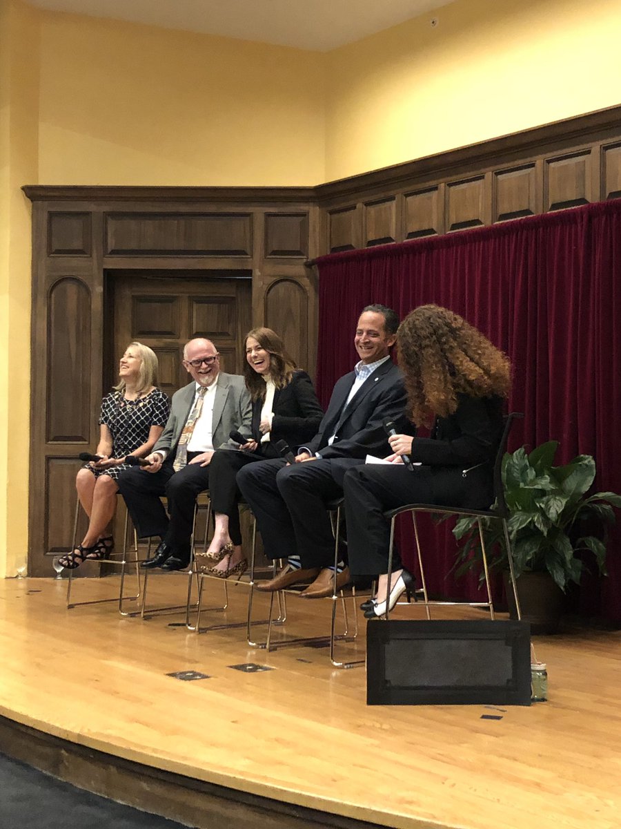 AmberBloom8's tweet photo. Looking forward to an AMA-zing brand panel at @ama_orlando this morning. #amaorlando @rollinscollege https://t.co/zrDuneRrXu