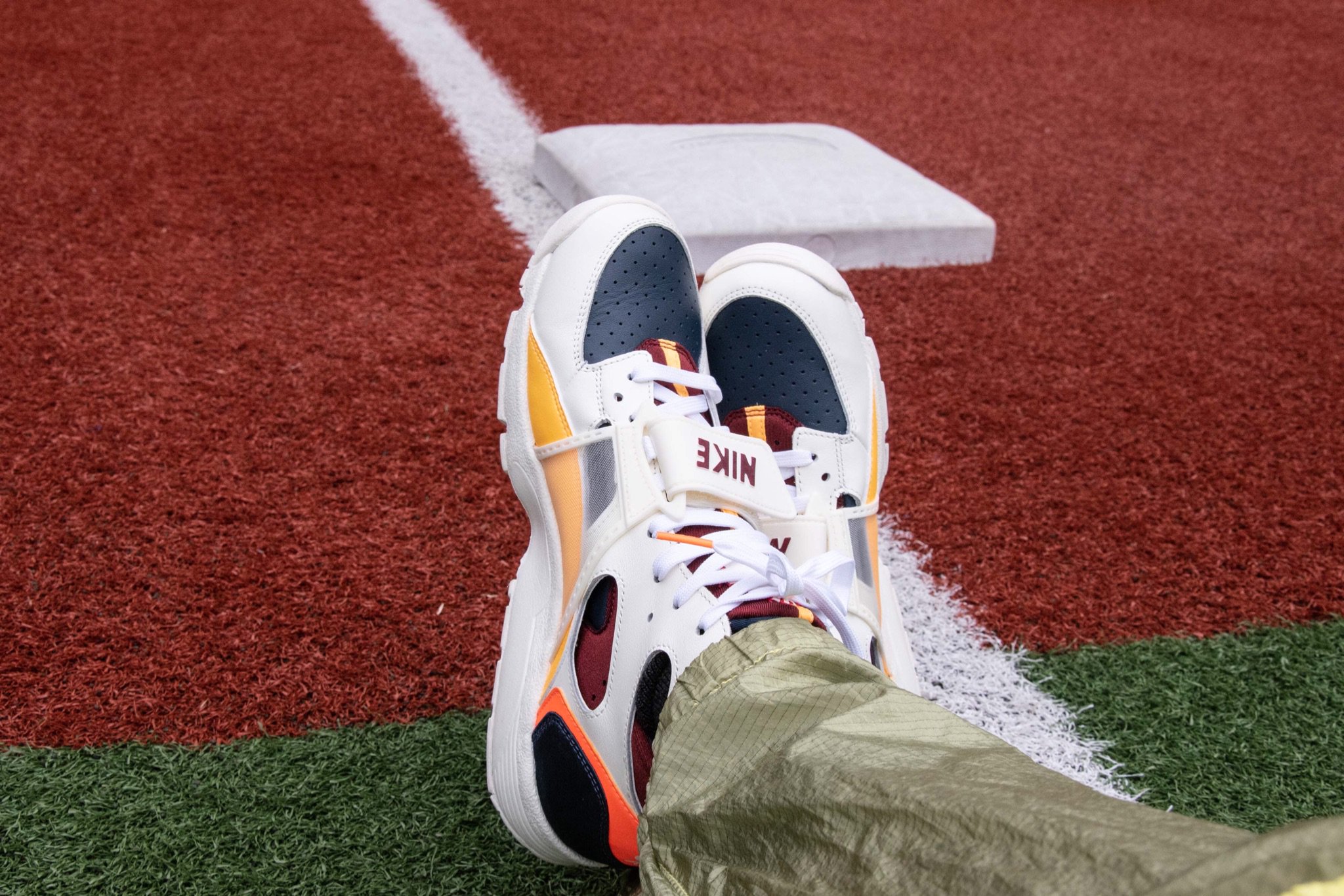 air trainer huarache city pride