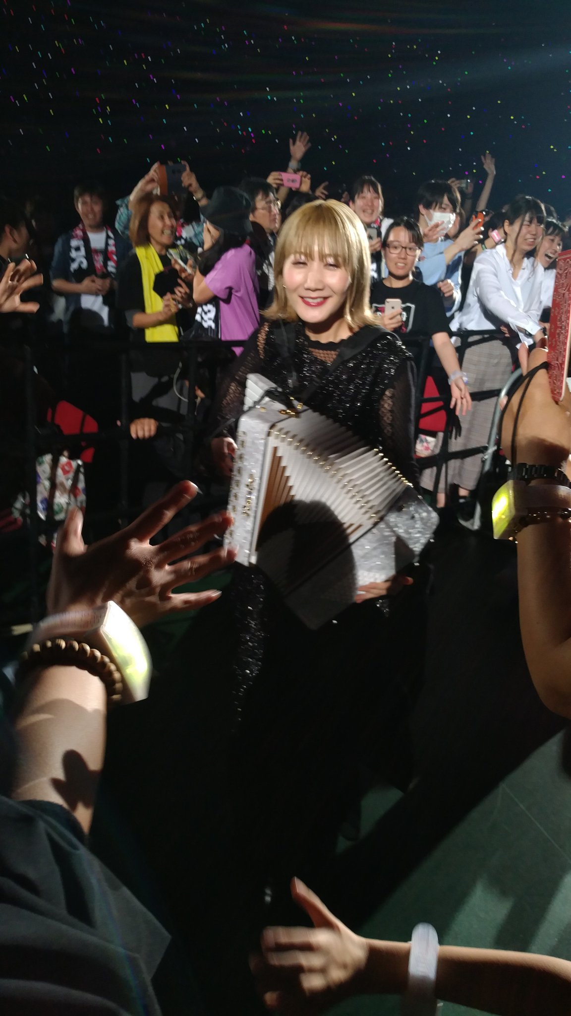 Sekai No Owari ライブ セットリスト 感想まとめ 5月15日 大阪 大阪城ホール 音楽フェス 洋楽情報のandmore アンドモア