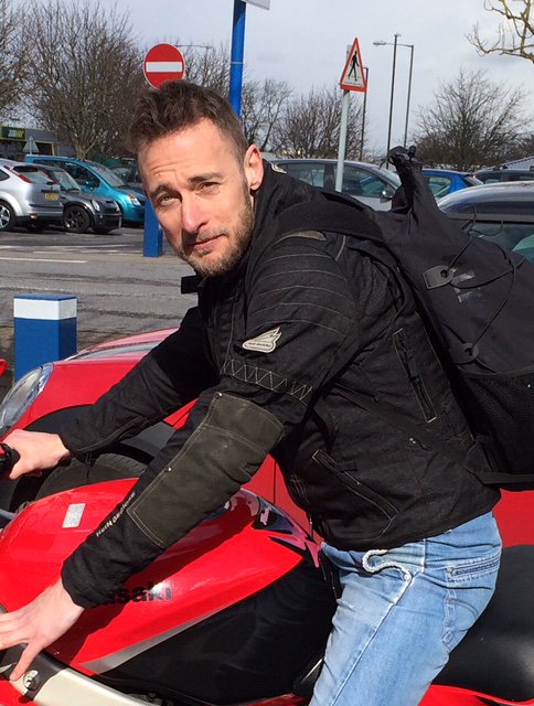 BiofeedbackG's tweet image. James developed epilepsy at the age of 16 and has now written a book to help others.

Read James’ story here:
ow.ly/wrgP50tiH46

@EpilepsyRUK 

#livingwithepilepsy #epilepsy #seizures #realstories