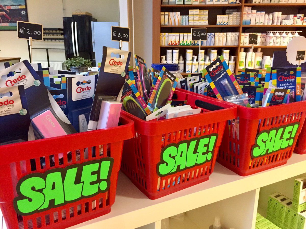 Speciaal voor pedicures: Zaterdagochtend 18 mei NAILART en SALE! 

Onze voetspecialiste en nagelstyliste Irene laat zien met welke materialen je nagels kunt opleuken en hoe je dat doet. 

Tevens hebben we diverse producten in de uitverkoop en korting op alle Magnetic producten.