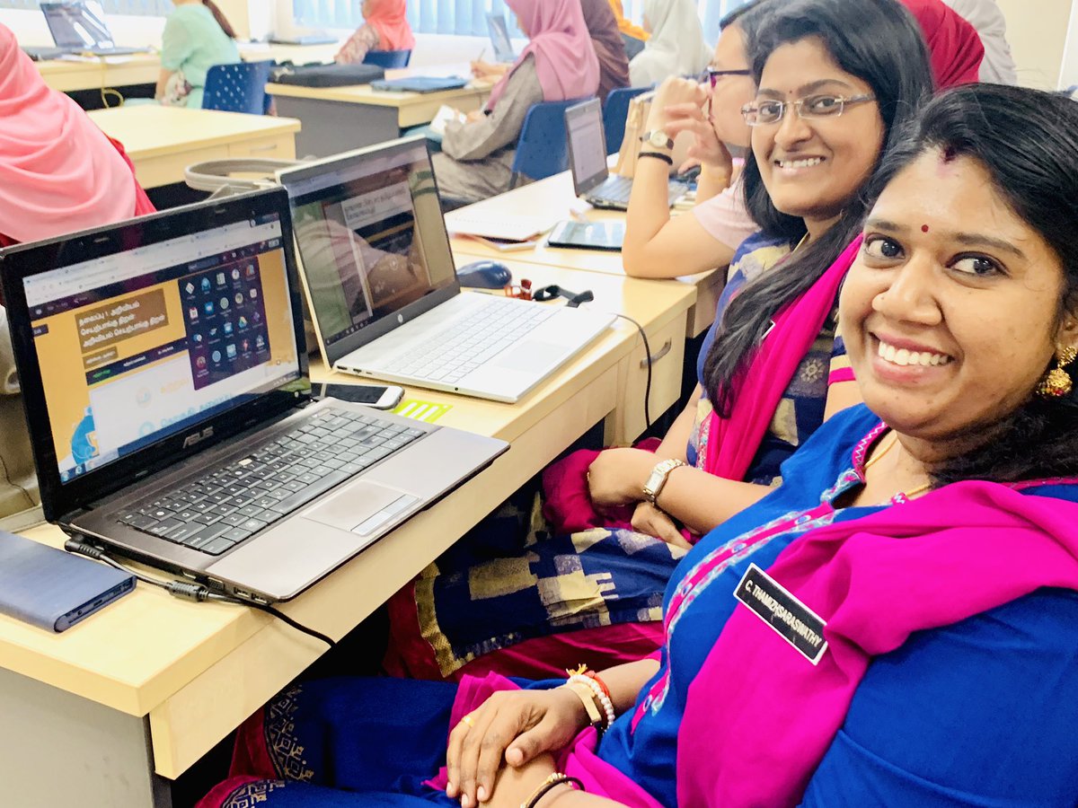 ytlfoundation's tweet photo. It has been an exciting 2 days with teachers from 20 school running the Ready to Teach and Learn Innovatively with Content (ROTI CANAI) Module with our @FrogAsia teacher advocates.
A total of 70 teacher represent their schools to learn how to use Frog Boost sites
#frogclassroom https://t.co/UjKBFOQfxz