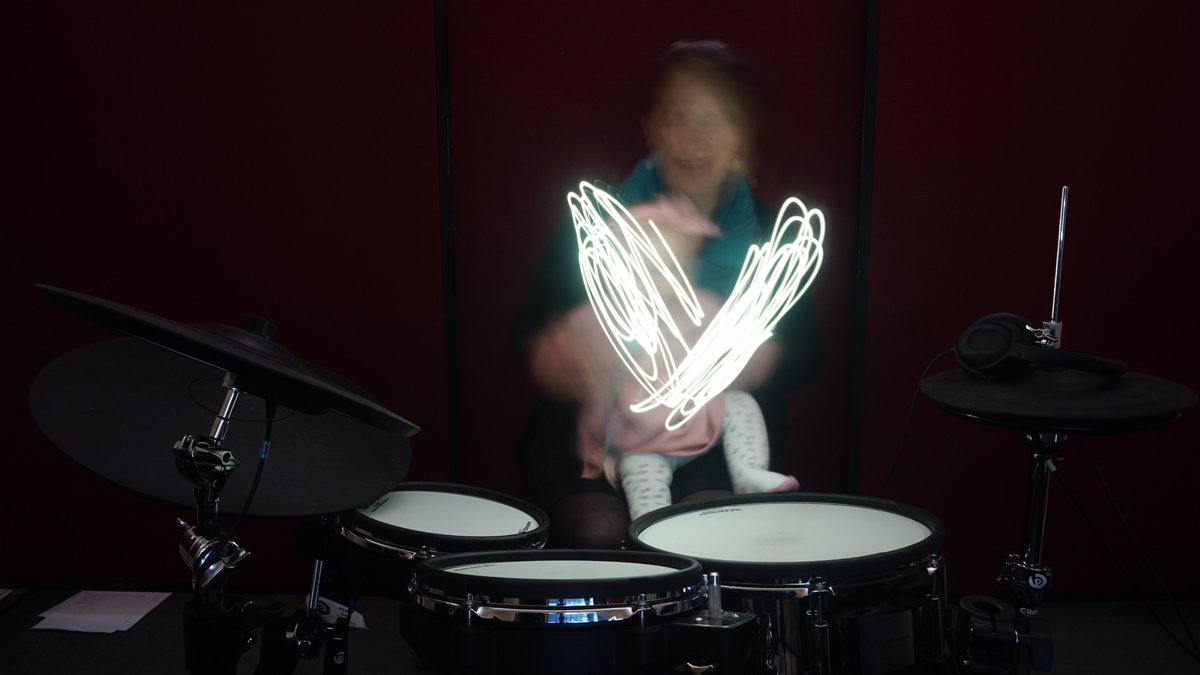 DrGeorgeWaddell's tweet image. Who knew drumming could be so beautiful?! At the @RCMLondon Festival of Percussion we let drummers of all ages and abilities see the hidden art of their playing. 

These images were created using a system I developed with Amos Timi Oyedeji at the @IDE_RCA.