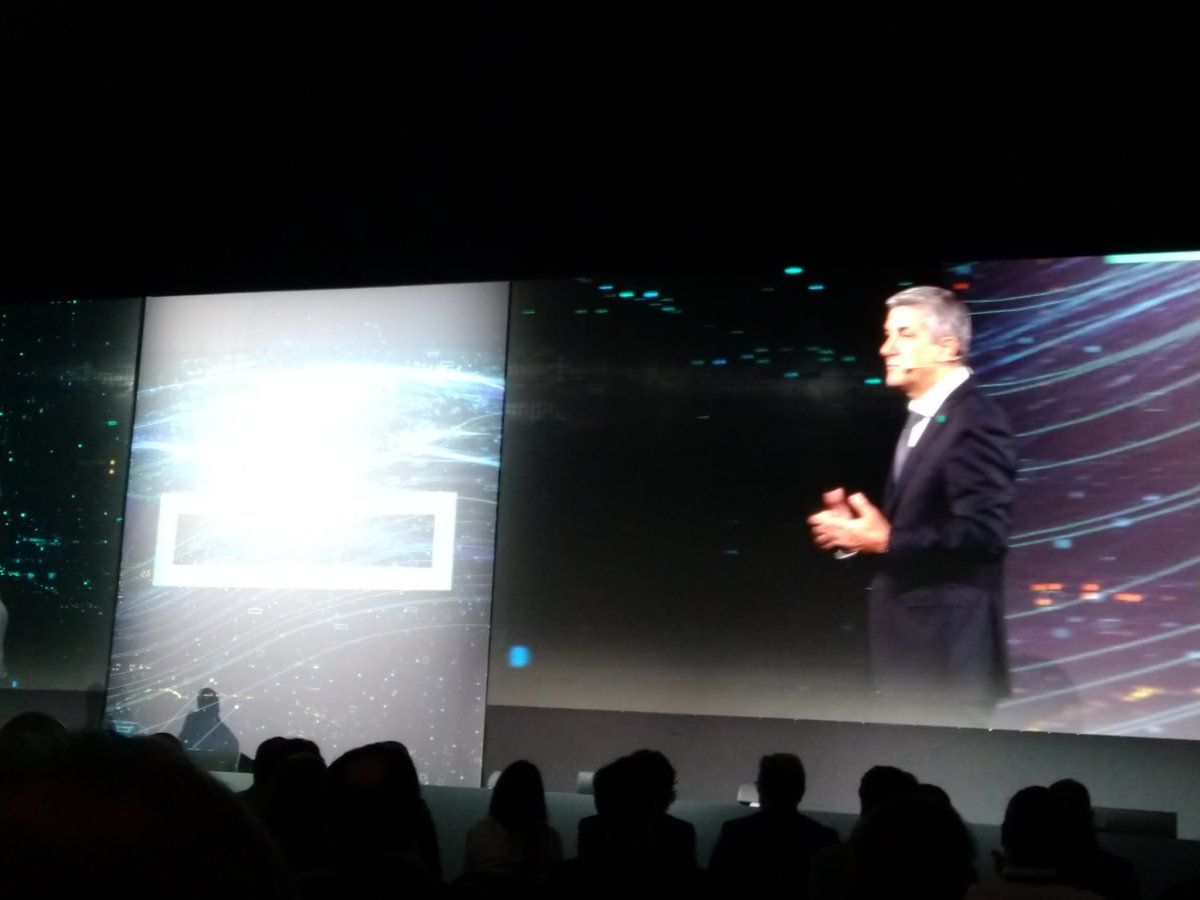 channelcity's tweet photo. Le strategie di Hewlett Packard Enterprise sono state e continuano ad essere #PartnerCentric @stefano_venturi
#HPEDiscoverMore #DataDrivenSociety https://t.co/XmvFSerCQE