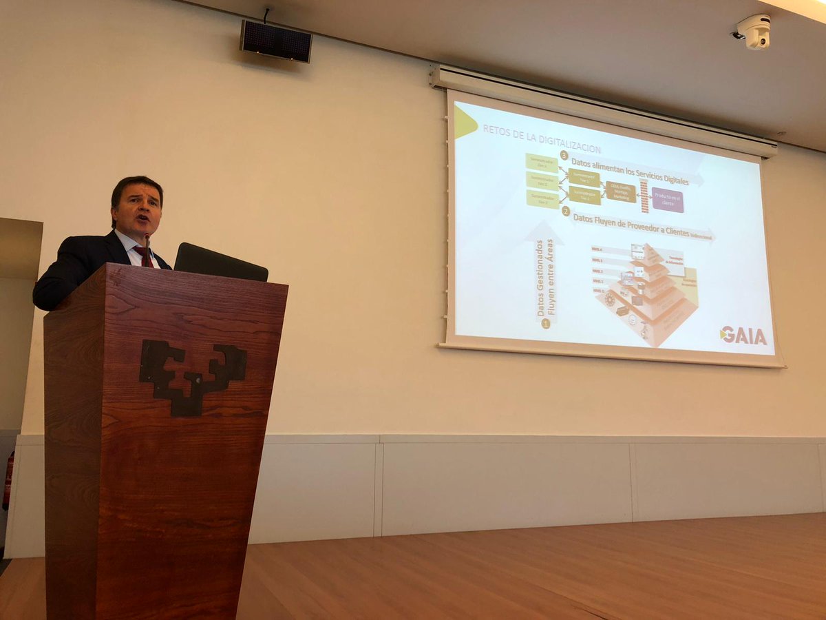 irontec's tweet image. Con su ponencia ya presentada, @isagasti y David Monroy de #P4Q asisten a las de Tomás Iriondo de @ClusterGaia y Nerea Aranguren de @DANOBATGROUP. ¡Gracias a @grupospri y @enpresadigitala por organizar eventos como este! 

#Industry40 #basqueindustry40 #networkingempresarial