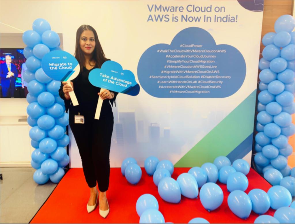505circle's tweet image. Thrilled to see @vmwarecloud on @awscloud  go live in India. This is a major milestone in our #HybridCloud journey, and we can&apos;t wait to help customers leverage the hybrid cloud to their advantage. Proud to be a part of the @VMwareIN  Team.  #VMwareCloudOnAWS #vmwareindia